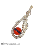 Srebrny wisior z bursztynem bałtyckim